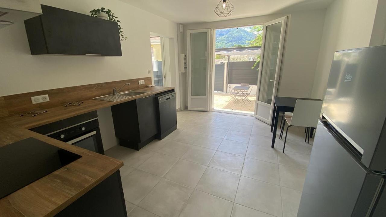 La Perle De Provence: Tranquil Garden With Ac In Apartment